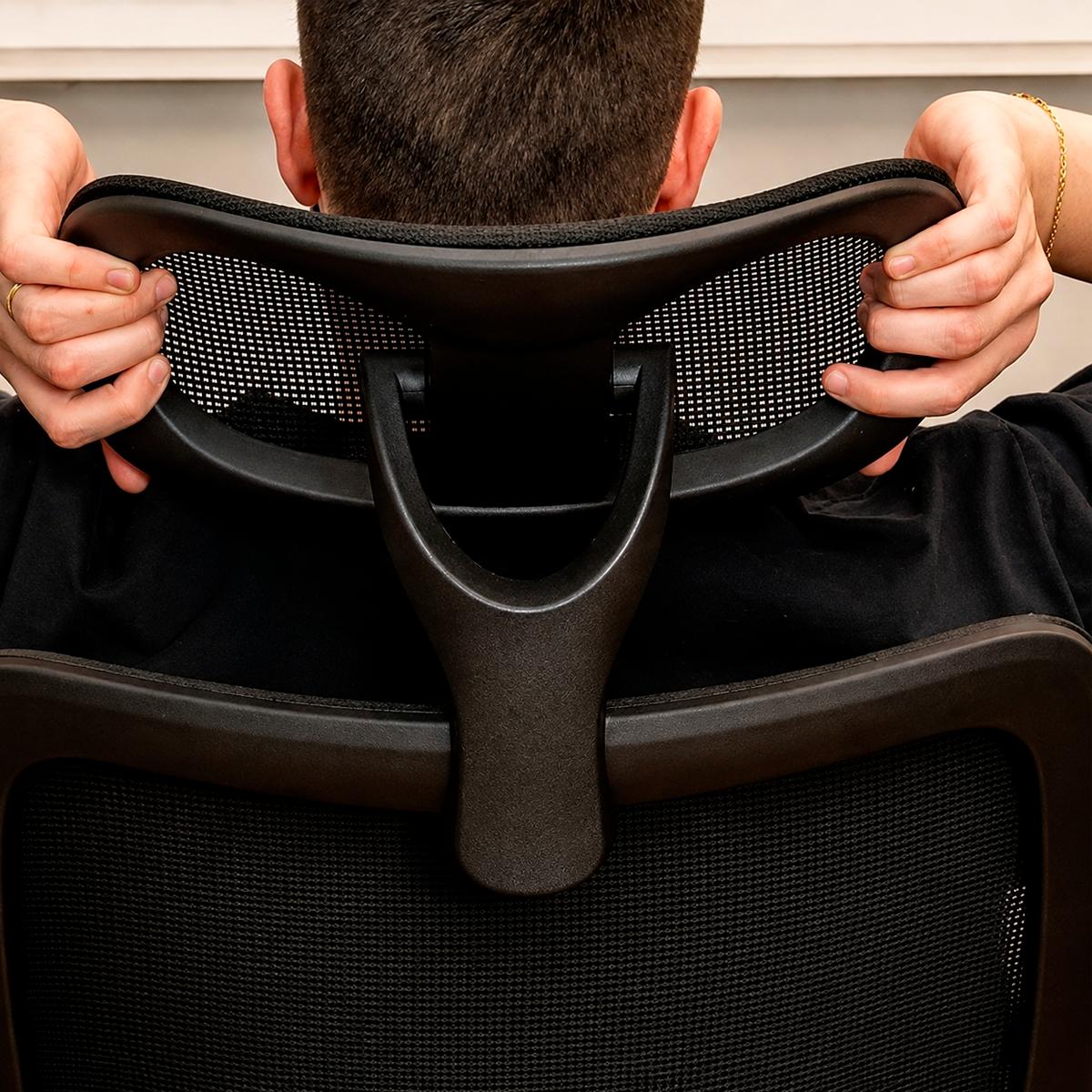 Cadeira Ergonômica Elements Astra Pro com Apoio Lombar Ajustável e Encosto Mesh