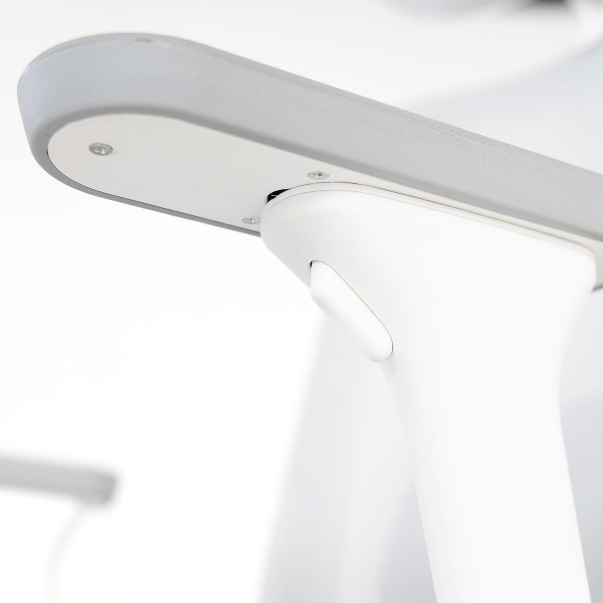 Cadeira Ergonômica Elements Astra Pro Cinza Conforto Premium Ajustável para Home Office e Escritório - ELEM-71466