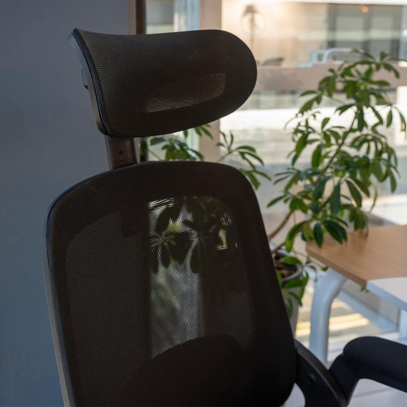 Cadeira de Escritório Ergonômica Elements Astra Apoio Lombar e Cabeça Ajustáveis para Uso Prolongado - ELEM-70038