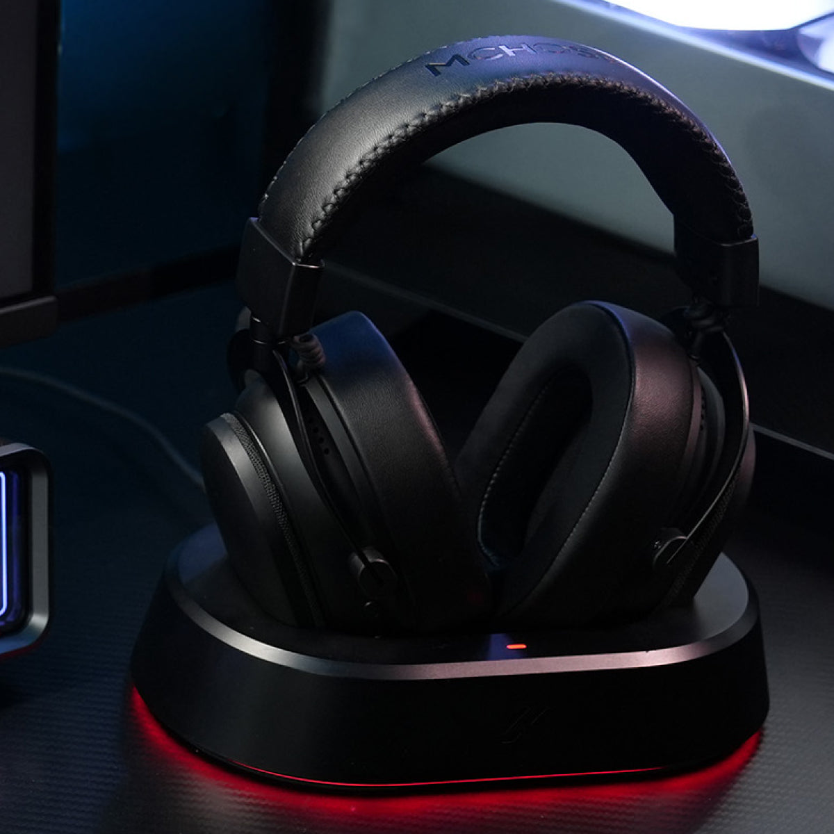 Headset Gamer MCHOSE V9 Turbo Branco Gold 200h Bateria Base Magnética RGB Wireless — slide 6